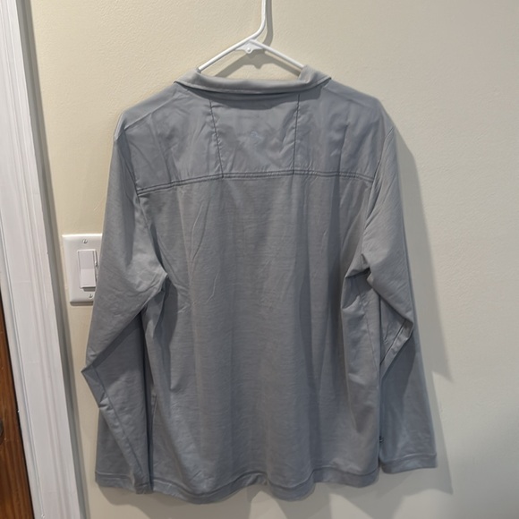 Brand new Tommy Bahamas Men’s Quarter Zip Grey. Size small. Fits a little big. - Picture 2 of 4